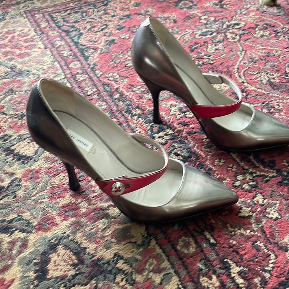 Marc Jacobs Metallic Leather Point-Toe Mary Jane Pumps 36